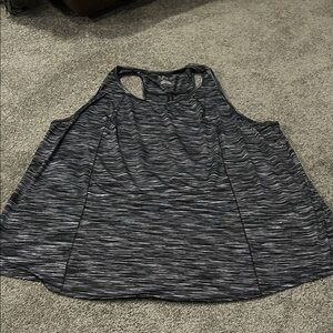 Women's Gray Sleeveless Work Out Top